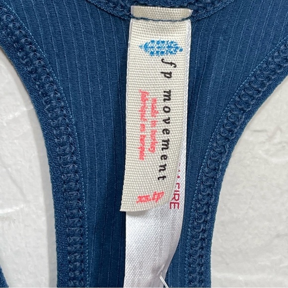 Free People Free Throw Yoga Crop size XS - Picture 5 of 8